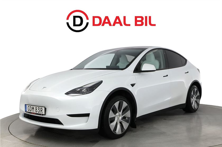 Bild 1 av Tesla Model Y Standard Range RWD 299HK 60kWh PANO P-VÄRM NFC B-KAM