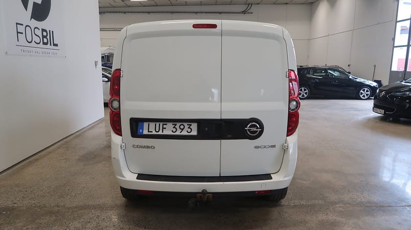 Bild 5 av Opel Combo Van *RÄNTEKAMPANJ 3.45%*Van 2.4t 1.3 CDTI Nyservad Besiktad