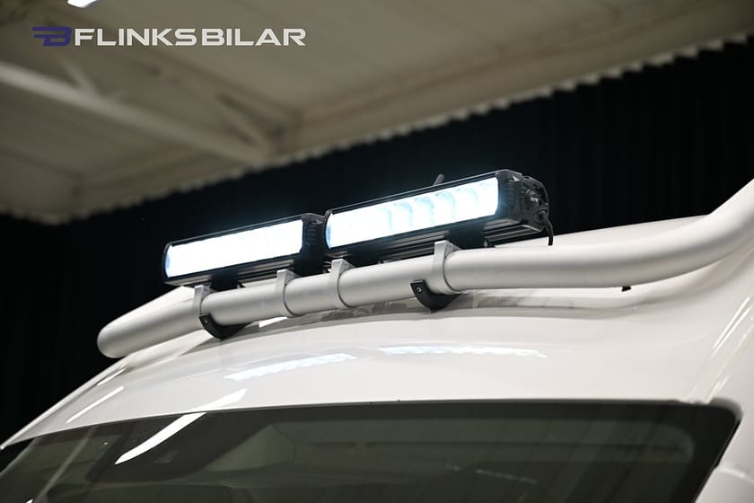 Bild 2 av Volkswagen Crafter 177HK Servicebil|Fullutrustad|3.5ton-drag|Leasbar|SeUtr