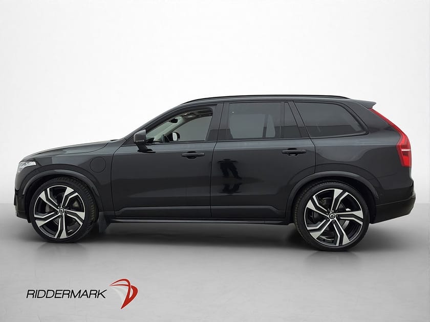 Bild 4 av Volvo XC90 7-seater T8 456hk Ultimate Dark 7-Sits Pano B&W HUD MOMS