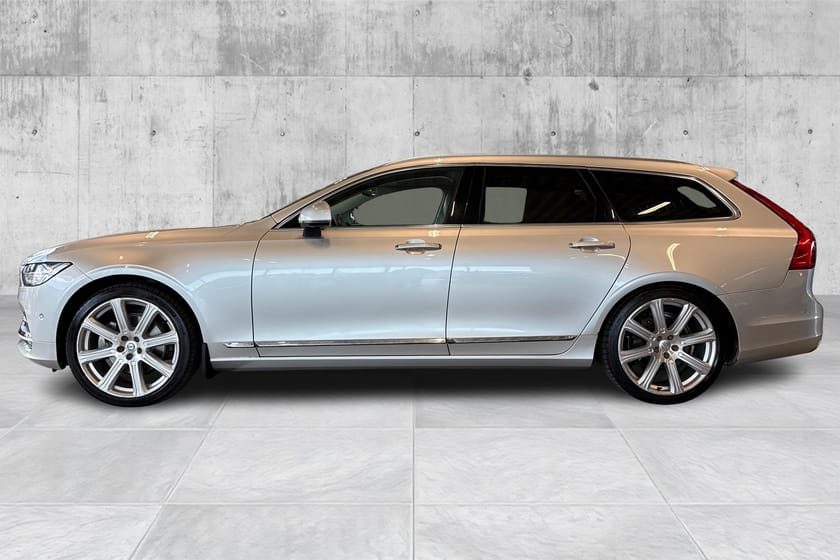 Bilde 2 av Volvo V90 D5 AWD/Krok/Bowers/Pano/360kam/HUD/VOC+++
