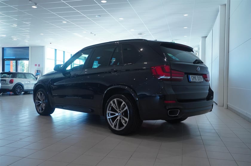 Bild 3 av BMW X5 xDrive40d M-Sport Panorama B O HUD Värmare