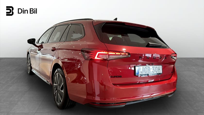 Bild 3 av Škoda Superb iV Kombi COMBI SPORTLINE 204hk DSG