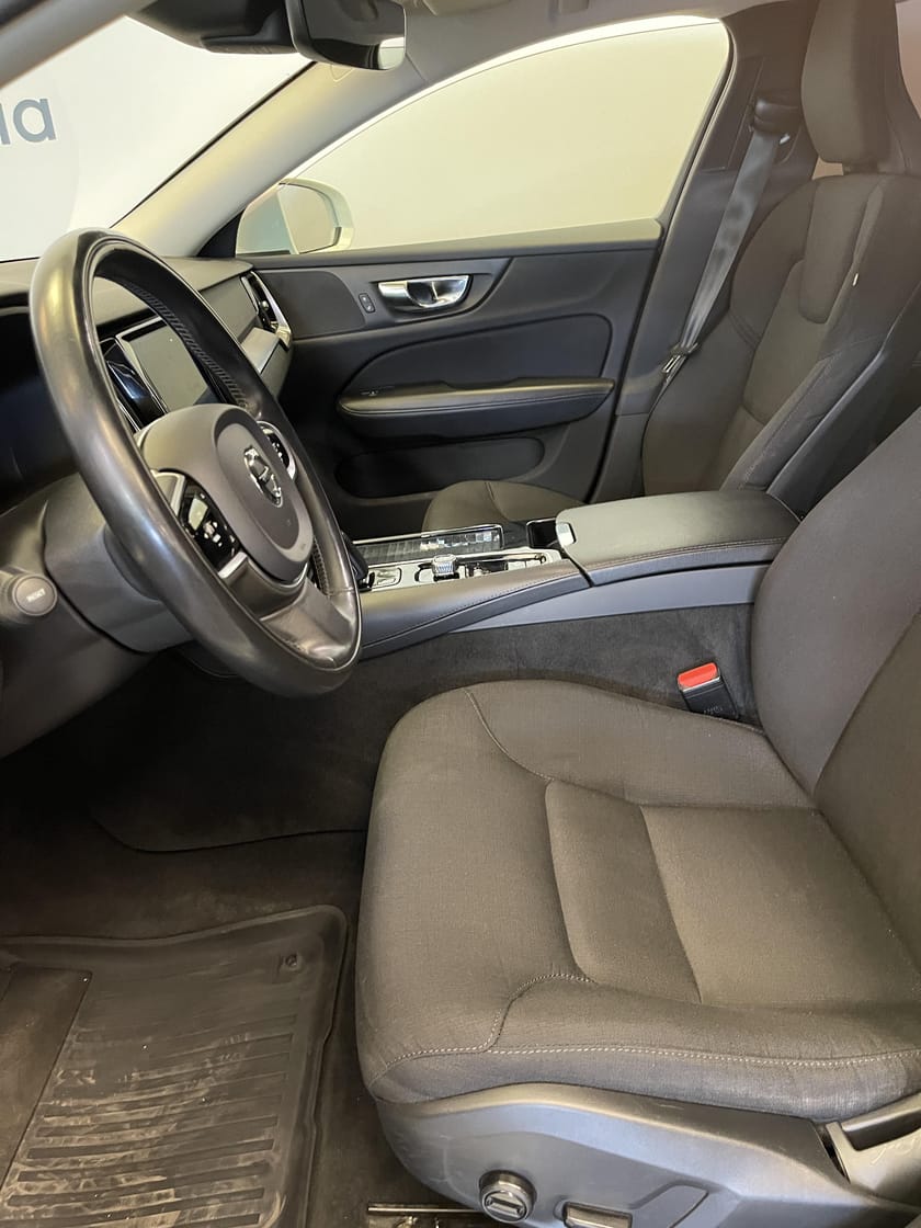 Bild 5 av Volvo V60 T6 TE Momentum Edition / Dragkrok / Backkamera /