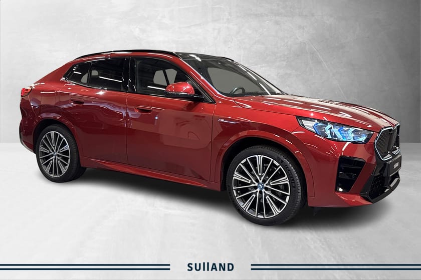 Bilde 3 av BMW iX2 xDrive30 xDrive30/M-Sport/Fully Charged/H&K/El.Krok/El-seter ++
