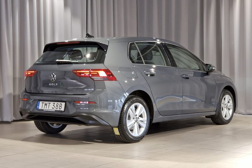 Bild 5 av Volkswagen Golf LIFE / 1.0 TSI / 110 HK / *Drag / Backkamera