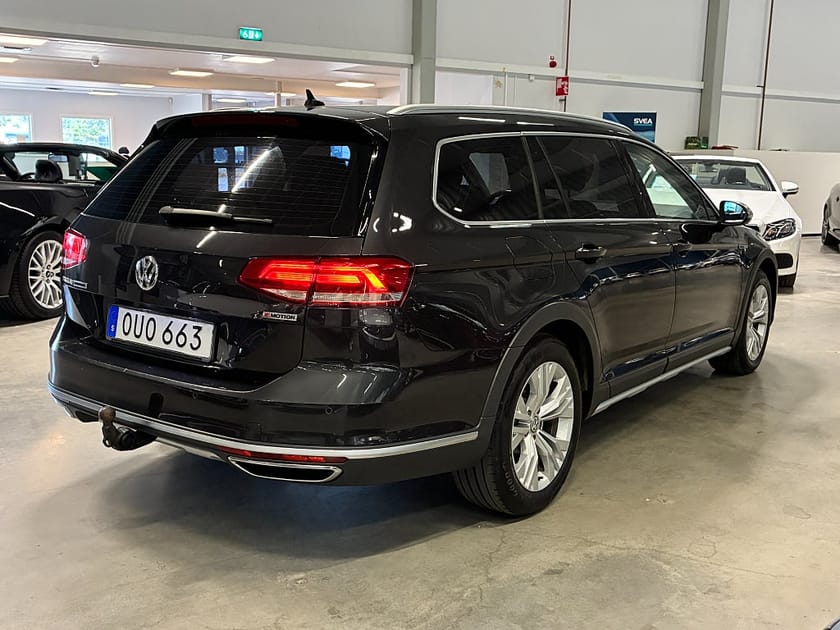 Bild 3 av Volkswagen Passat Alltrack 2.0 TDI Aut 4Motion | Värmare | Dragkrok | V-hjul