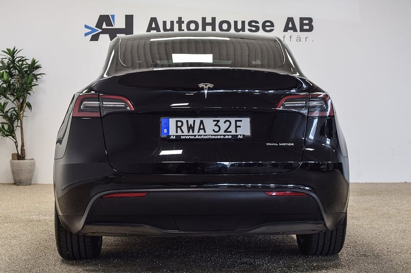 Bild 5 av Tesla Model Y Long Range AWD 514HK Dragkrok Ryzen Nybilsgaranti