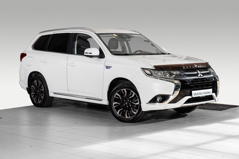 Bilde 1 av Mitsubishi Outlander PHEV H.feste/Skinn/Rattvarme/S.historikk/360-kam++