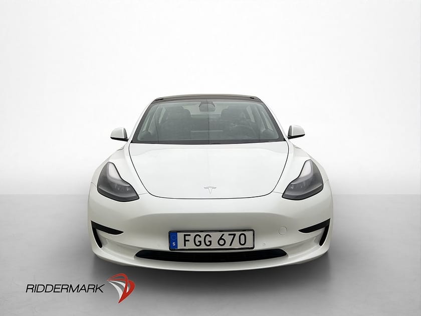 Bild 3 av Tesla Model 3 Standard Range Plus 325hk Pano Värmepump Drag