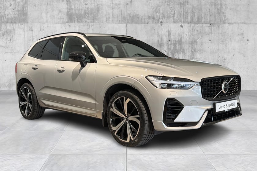 Bilde 3 av Volvo XC60 T6 R-Design-Pano-Ryggekamera-Hf-Navi-Sub-Voc-H&K
