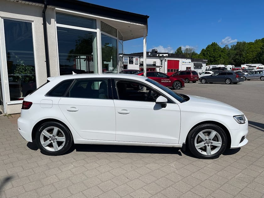 Bild 4 av Audi A3 Sportback 1.5 TFSI Proline 150 hk