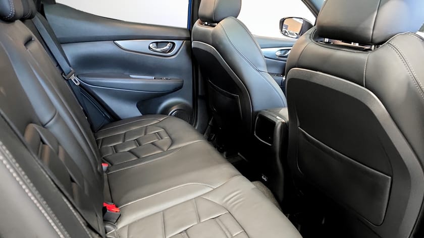 Bild 5 av Nissan Qashqai DIG-T 115 TEKNA+ 6M/T BOSE  / PANORAMA