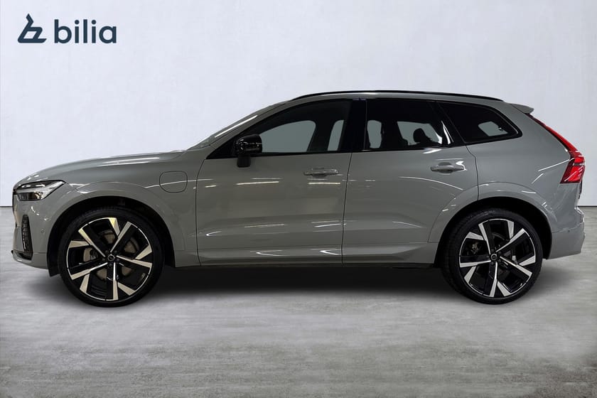 Bild 3 av Volvo XC60 T6 Plus Black Nordic Edition/360Kamera/BowerW/Panorama/Massage