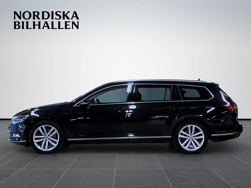 Bild 4 av Volkswagen Passat Sportscombi 2.0 TDI DPF SCR BMT 4Motion GTS Drag Kamera