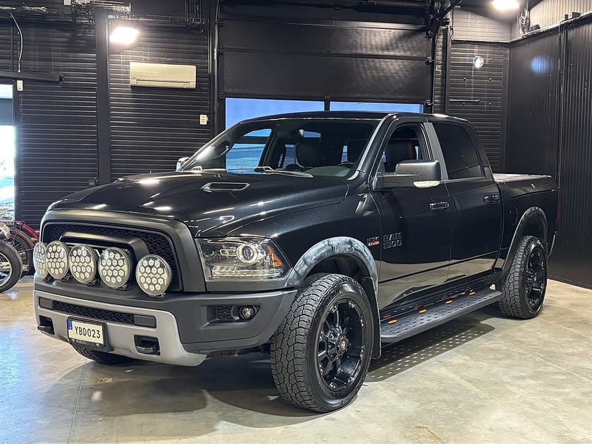 Bild 3 av RAM 1500 Crew Cab Dodge 5.7 V8 HEMI 4x4 (395hk)