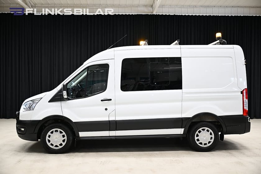 Bild 2 av Ford Transit 350 Crew Van TDCi AWD 130HK Dubbelhytt|V-Inredd|Nykamrem|EnÄgare