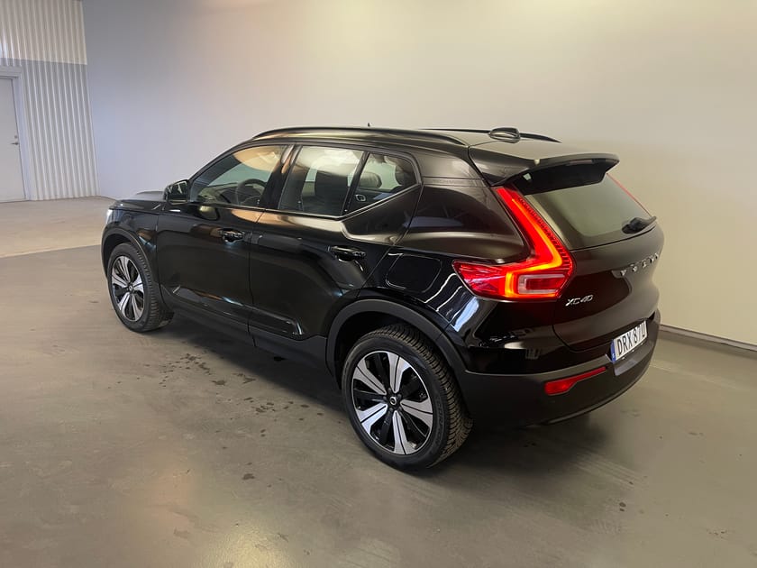 Bild 3 av Volvo XC40 Recharge Single Motor Core / Dragkrok / Navigation / Klimatpaket /