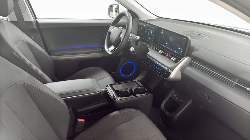 Bild 3 av Hyundai Ioniq 5 DEMO - Essential - 84 kWh - AWD (Fyrhjulsdrift)