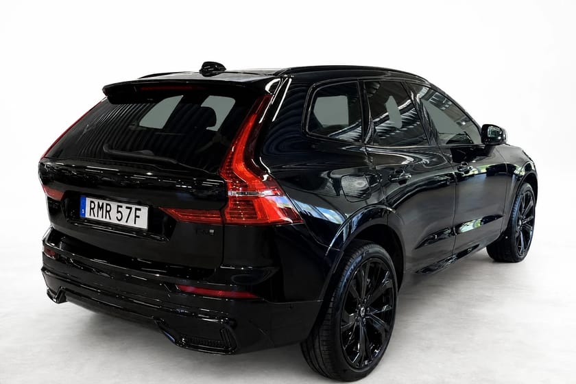 Bild 4 av Volvo XC60 T6 Ultra Black Edition Högspecad B&W 360-Kamera