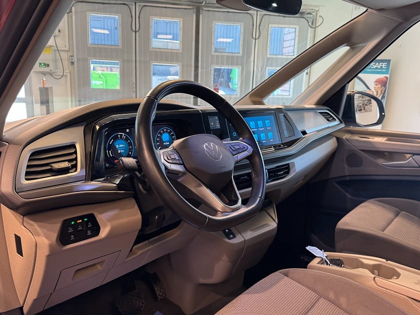 Bild 5 av Volkswagen Multivan eHybrid 1.4 TSI ACT OPF Plus Drag Värmare B-kamera MOMS