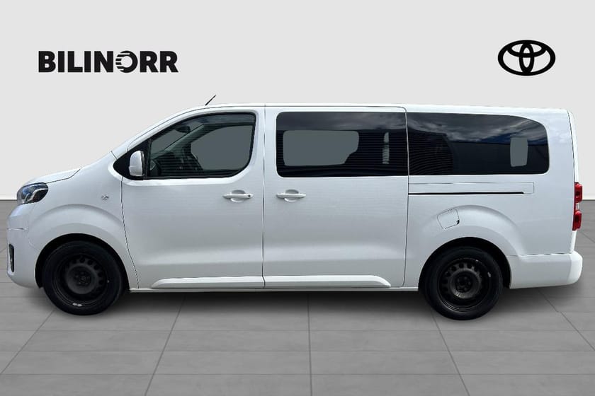 Bild 4 av Toyota Proace Verso SHUTTLE LONG 2,0 D ADBLUE 180 HK S&S 9-sits
