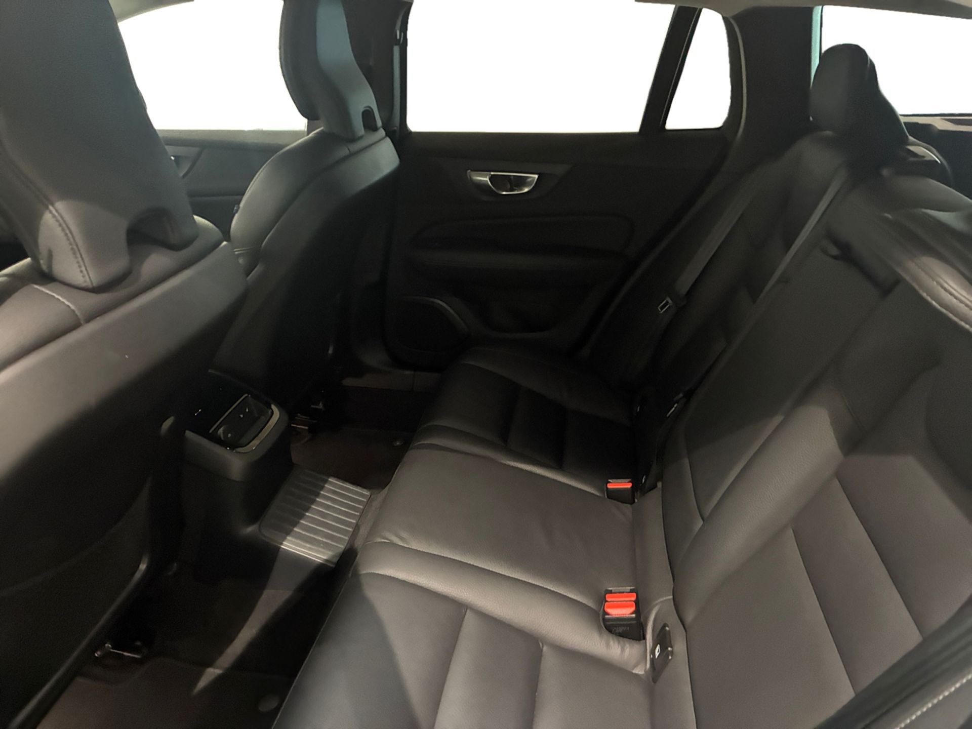 Volvo V60 Recharge T6 Plus Dark 2024, bild 7/10