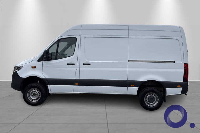Bilde 5 av Mercedes-Benz Sprinter 319 CDI 4x4 Panel Van 4X4, HENGERFESTE, SKAP, RYGGEKAMERA