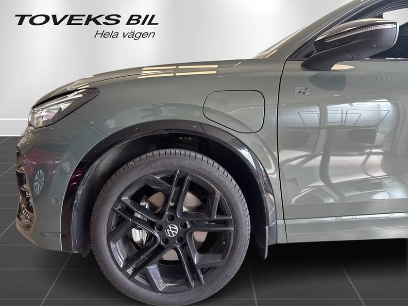 Bild 5 av Volkswagen Tiguan eHybrid R-Line SWE 1.5 272hk|Harman Kardon|Panoram