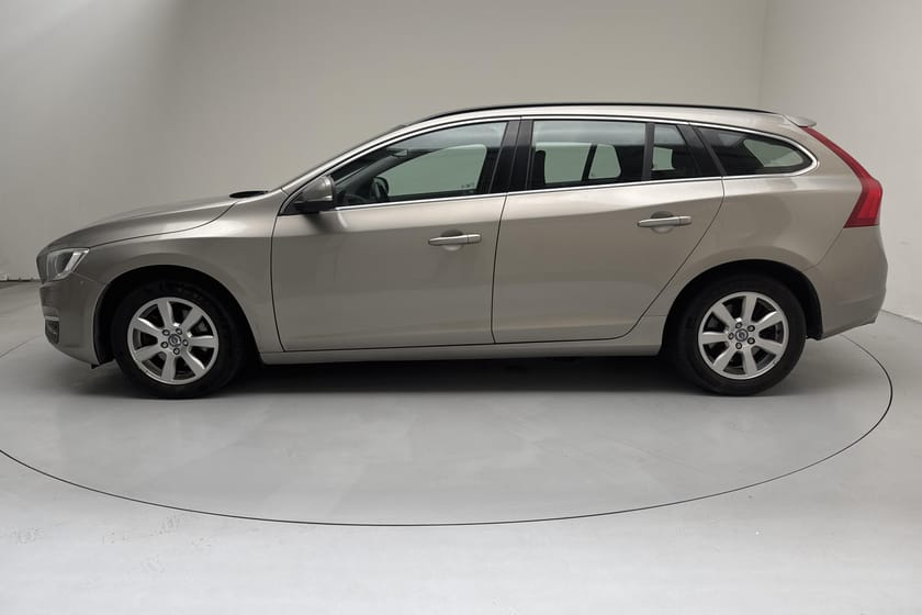 Bild 2 av Volvo V60 D4 (181hk) Momentum
