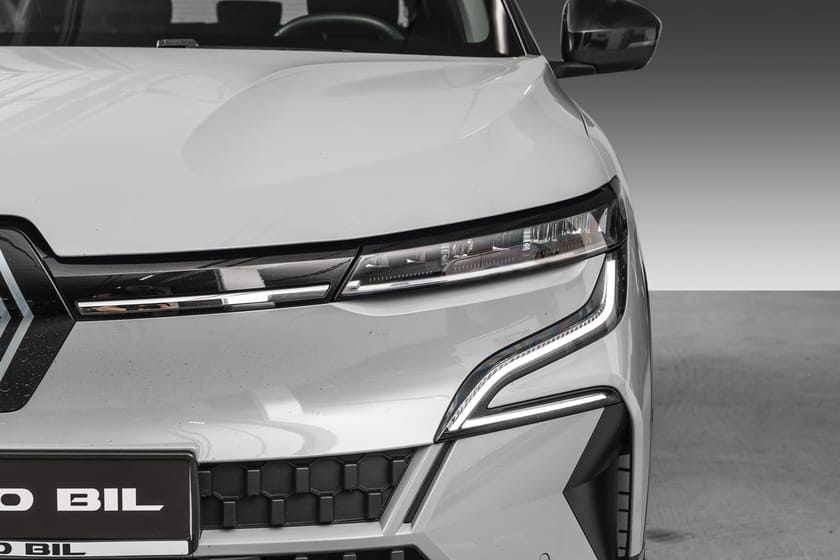 Bilde 4 av Renault Mégane E-TECH Iconic Toppmodell/ACC/Rattvarme/360Kamera