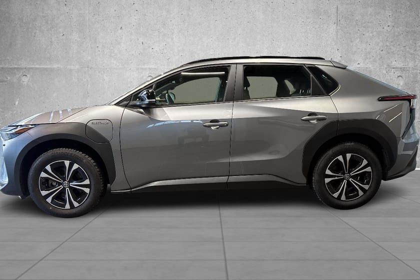 Bilde 2 av Toyota bZ4X Active, servicehistorikk