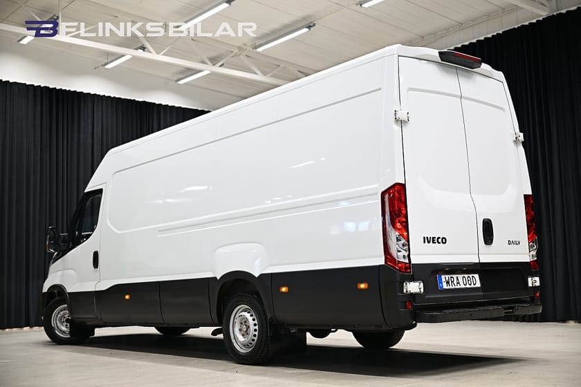 Bild 3 av Iveco Daily 35-140 Van 2.3 136HK XXL-Skåp Automat|Webasto|3.5ton-drag|Leasbar