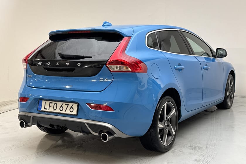 Bild 3 av Volvo V40 D4 (190hk) R-Design GPS Drag