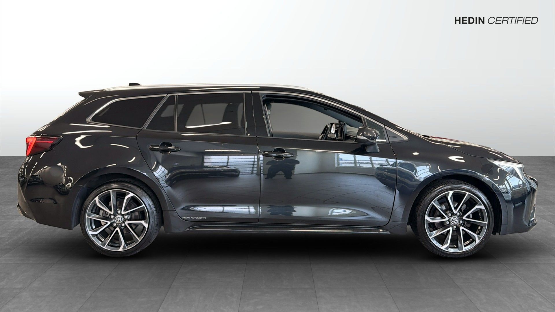 Toyota Corolla Touring Sports Hybrid 2024, bild 4/10