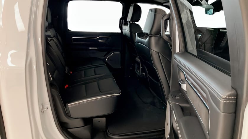 Bild 5 av RAM 1500 Crew Cab LARAMIE NIGHT PREMIUM KAMPANJ 0% Ränta