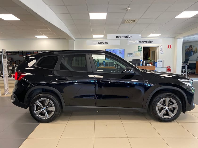 Bild 2 av BMW X1 sDrive18i 4.95% ränta Rattvärme Drag