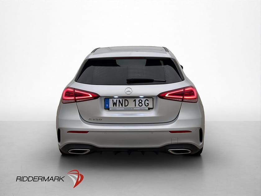Bild 3 av Mercedes-Benz A 250 224hk AMG Pano Burmester Wide B-Kamera