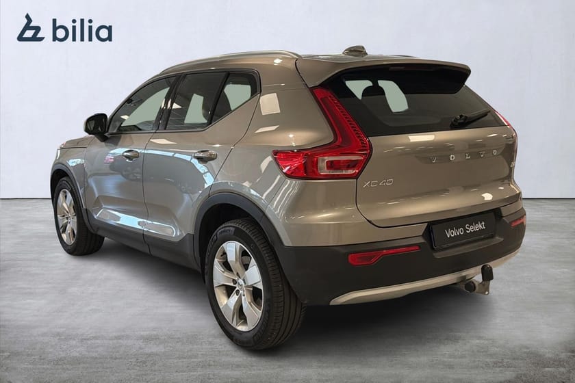 Bild 2 av Volvo XC40 B4 AWD Bensin Mom Adv Navi Pro Edt | DRAGKROK