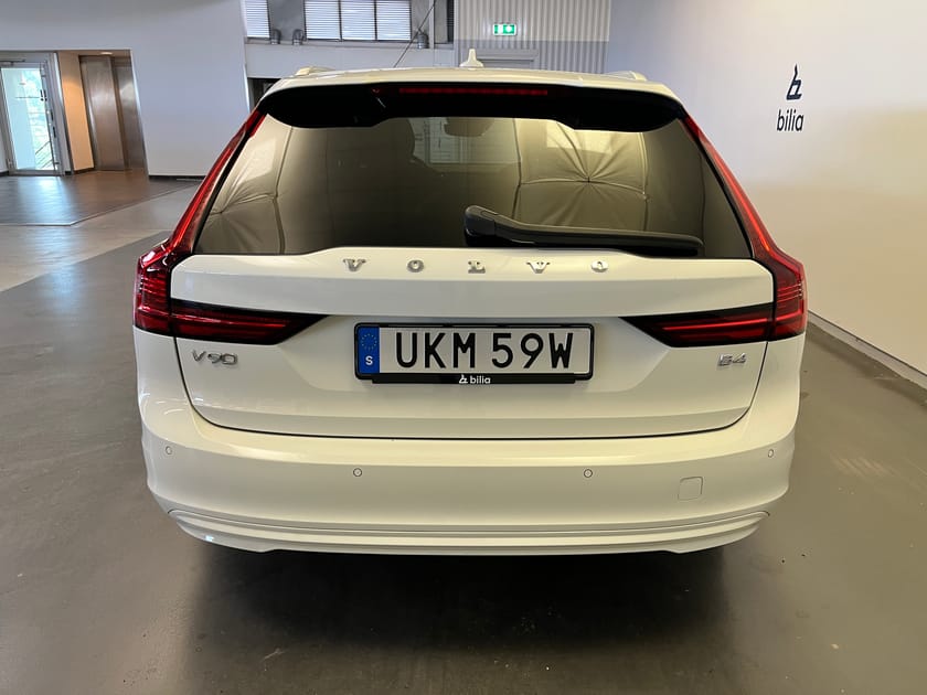 Bild 4 av Volvo V90 B4 Diesel Momentum Advanced SE/ Navigation/ BLIS/ Backkamera/