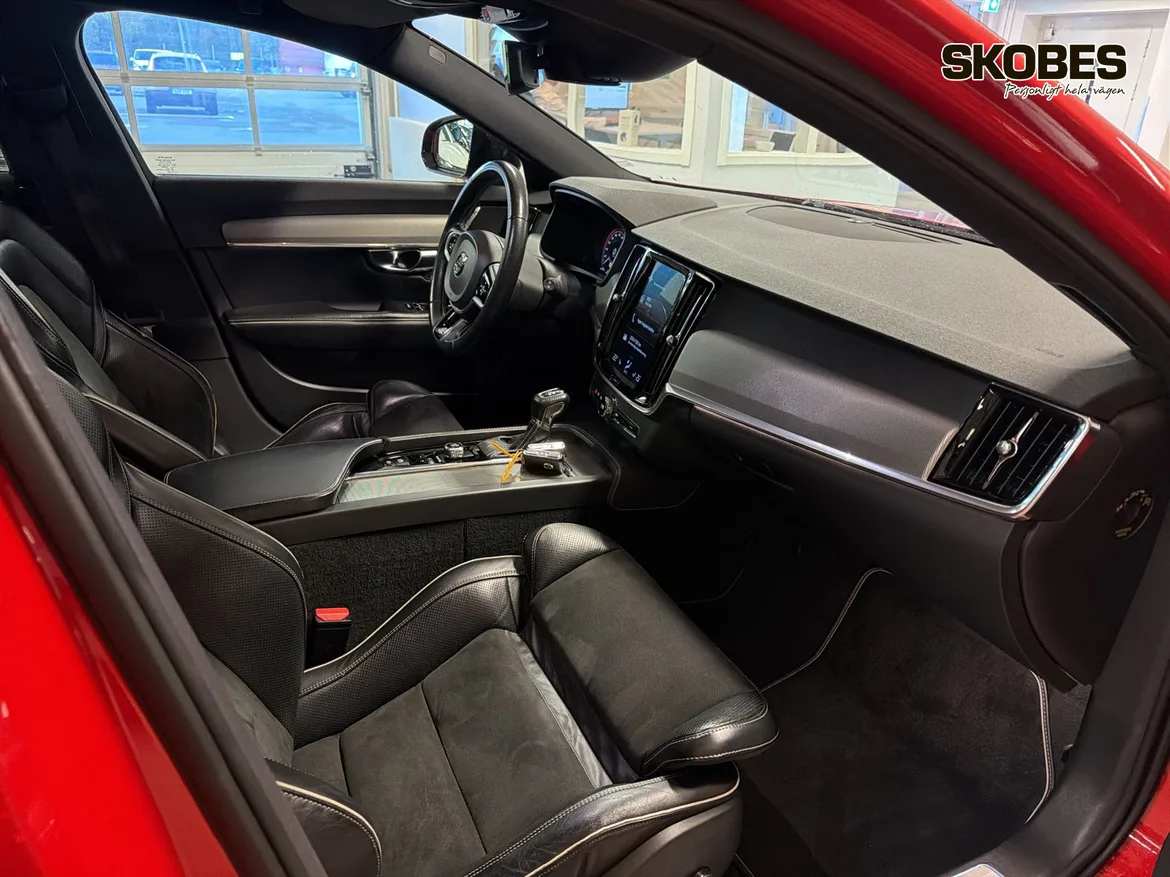 Volvo V90