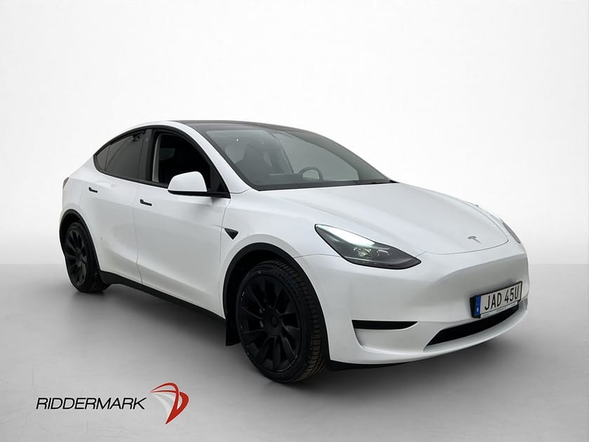 Bild 1 av Tesla Model Y Standard Range RWD Svensk-Såld AP Panorama MOMS