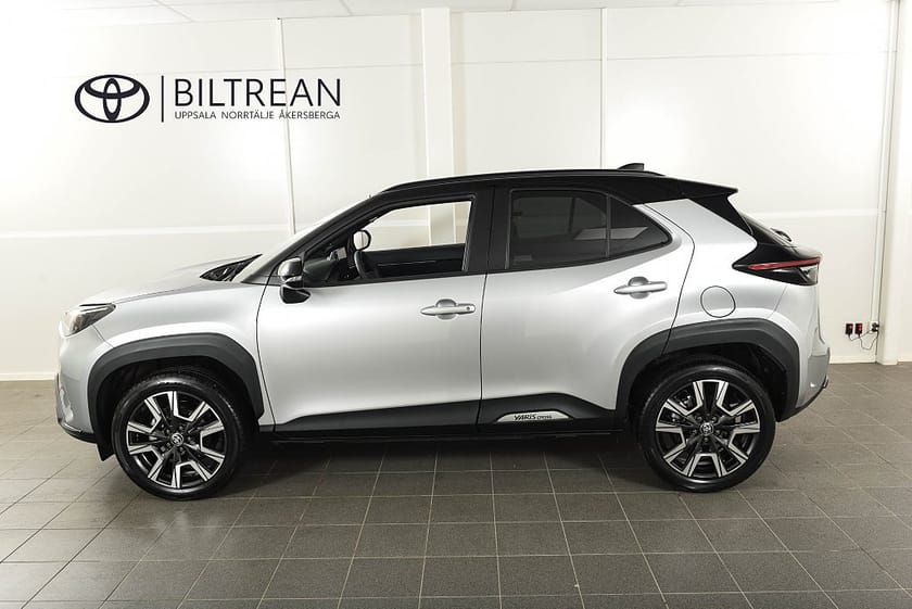 Bild 2 av Toyota Yaris Cross Hybrid 130 1,5 Elhybrid Style JBL Bi-tone Head up