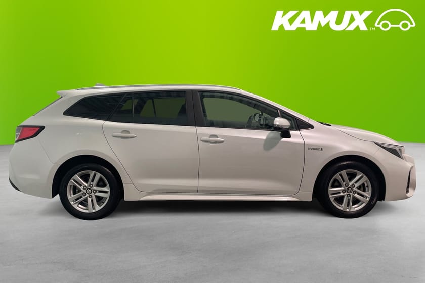 Bild 2 av Suzuki Swace Hybrid 1.8 VVT-i E-CVT Inclusive Kamera adaptiv farthållare 140hk