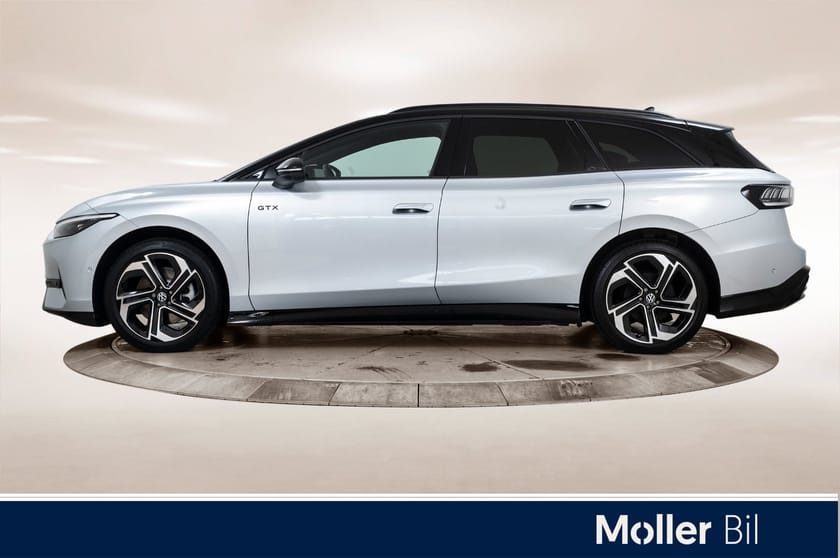 Bilde 2 av Volkswagen ID.7 GTX Tourer