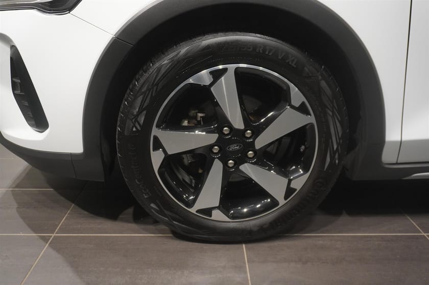 Bild 3 av Ford Focus Active 5d 1.0 EcoBoost Kamera LED