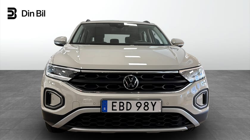 Bild 4 av Volkswagen T-Roc TSI 110 sensorer/farthållare/car-play