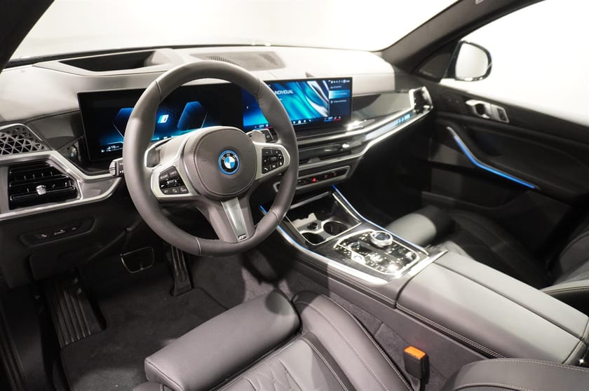 Bild 2 av BMW X5 xDrive50e M Sport Pro Business Ed Drag DA Pro H K