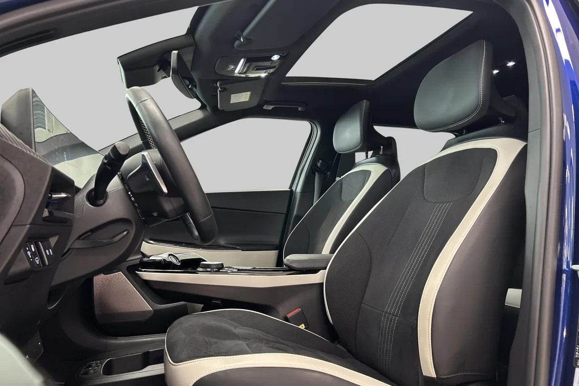 picture of a car