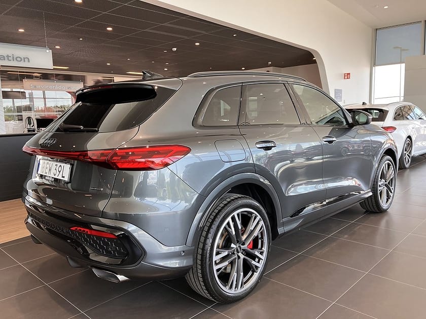 Bild 3 av Audi Q5 e-hybrid quattro Sportback SUV 367hk Luft 21"